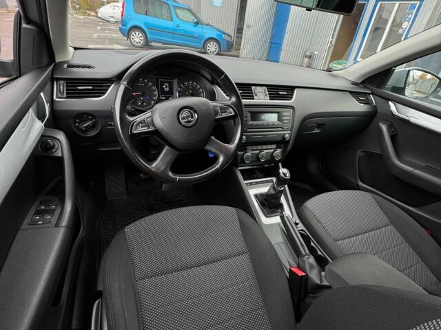 Серый Шкода Октавия, объемом двигателя 1.6 л и пробегом 225 тыс. км за 11400 $, фото 7 на Automoto.ua