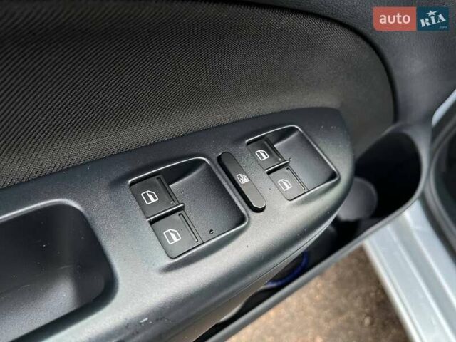 Серый Шкода Октавия, объемом двигателя 1.6 л и пробегом 206 тыс. км за 9999 $, фото 15 на Automoto.ua