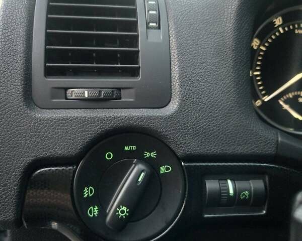 Серый Шкода Октавия, объемом двигателя 1.98 л и пробегом 225 тыс. км за 10499 $, фото 65 на Automoto.ua