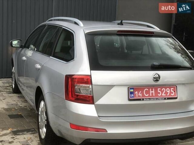 Серый Шкода Октавия, объемом двигателя 1.6 л и пробегом 245 тыс. км за 10999 $, фото 2 на Automoto.ua