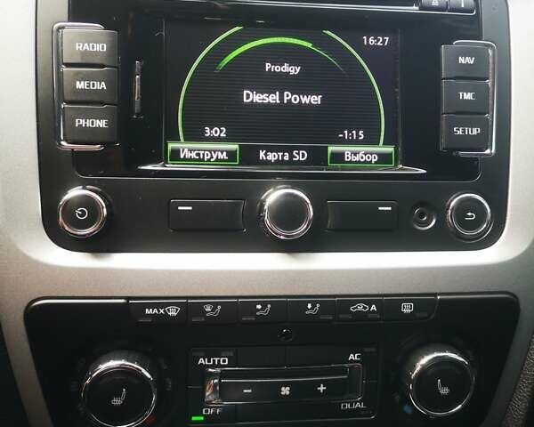 Серый Шкода Октавия, объемом двигателя 2 л и пробегом 304 тыс. км за 9500 $, фото 17 на Automoto.ua