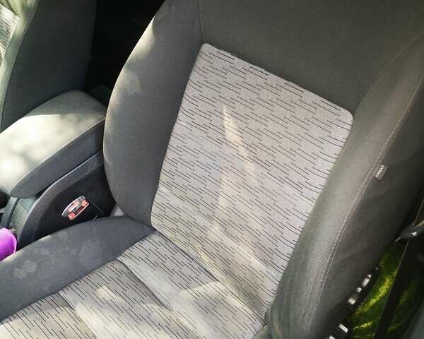 Серый Шкода Октавия, объемом двигателя 2 л и пробегом 304 тыс. км за 9500 $, фото 22 на Automoto.ua