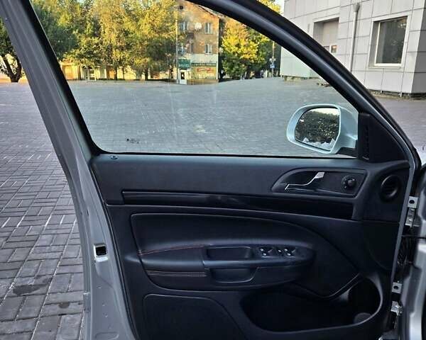 Серый Шкода Октавия, объемом двигателя 1.98 л и пробегом 225 тыс. км за 10499 $, фото 42 на Automoto.ua