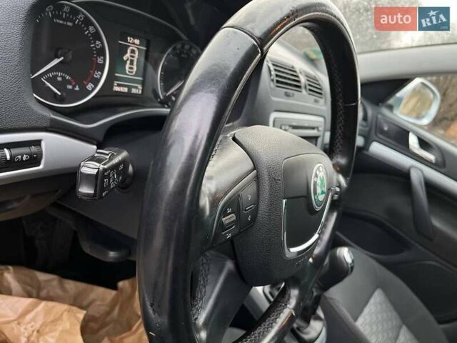 Серый Шкода Октавия, объемом двигателя 1.6 л и пробегом 206 тыс. км за 9999 $, фото 13 на Automoto.ua