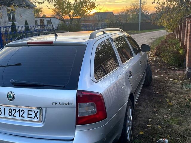 Серый Шкода Октавия, объемом двигателя 1.6 л и пробегом 203 тыс. км за 9500 $, фото 4 на Automoto.ua