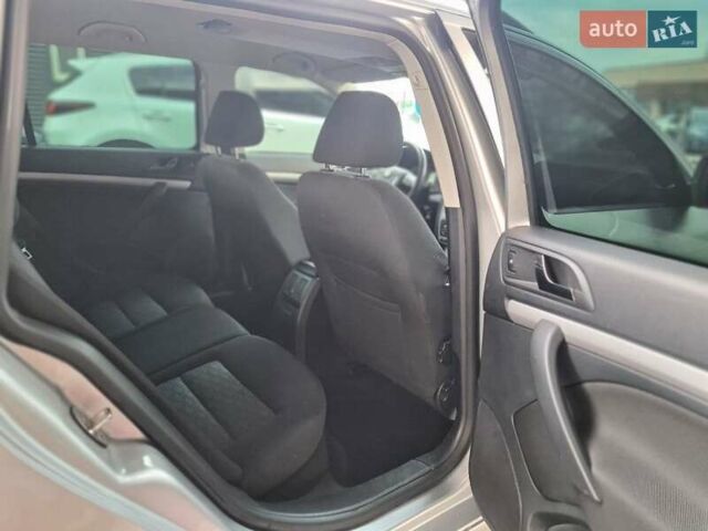 Сірий Шкода Октавія, об'ємом двигуна 1.6 л та пробігом 245 тис. км за 7900 $, фото 26 на Automoto.ua