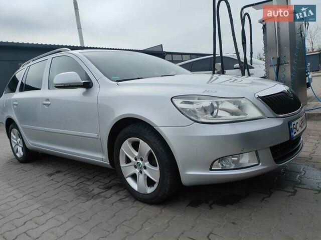 Серый Шкода Октавия, объемом двигателя 1.6 л и пробегом 315 тыс. км за 8700 $, фото 3 на Automoto.ua