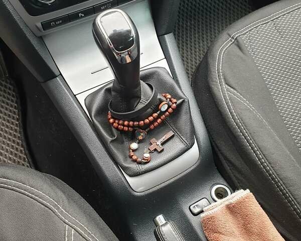 Сірий Шкода Октавія, об'ємом двигуна 2 л та пробігом 230 тис. км за 10900 $, фото 12 на Automoto.ua