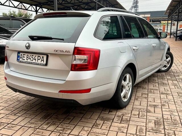 Сірий Шкода Октавія, об'ємом двигуна 1.6 л та пробігом 250 тис. км за 8900 $, фото 1 на Automoto.ua