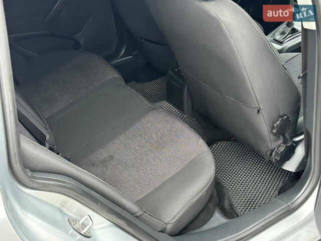 Сірий Шкода Октавія, об'ємом двигуна 2 л та пробігом 218 тис. км за 9999 $, фото 38 на Automoto.ua