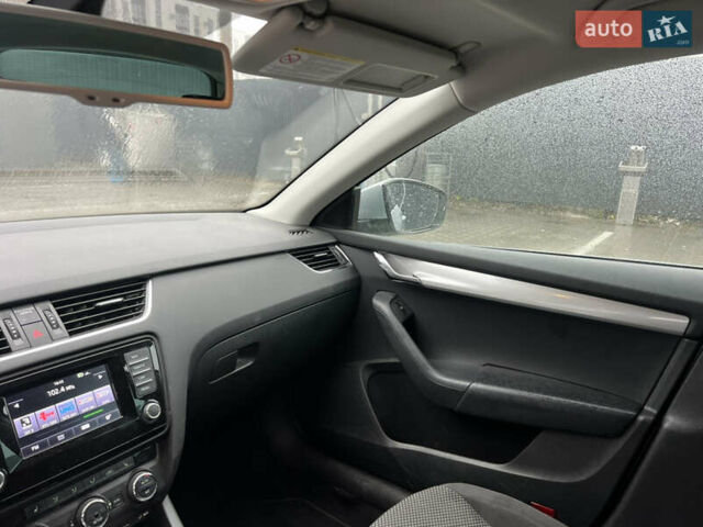 Серый Шкода Октавия, объемом двигателя 1.8 л и пробегом 212 тыс. км за 8900 $, фото 30 на Automoto.ua