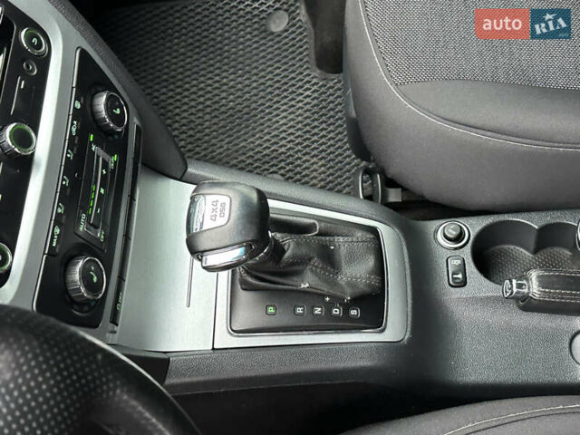 Сірий Шкода Октавія, об'ємом двигуна 2 л та пробігом 217 тис. км за 9999 $, фото 25 на Automoto.ua