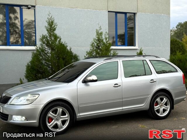 Серый Шкода Октавия, объемом двигателя 2 л и пробегом 200 тыс. км за 10200 $, фото 6 на Automoto.ua