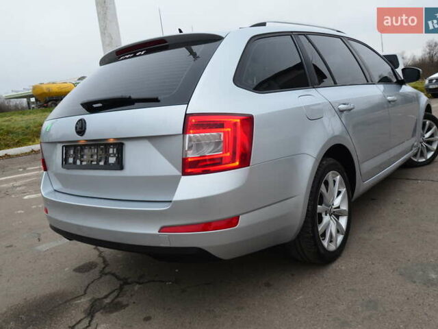 Сірий Шкода Октавія, об'ємом двигуна 2 л та пробігом 255 тис. км за 12250 $, фото 31 на Automoto.ua