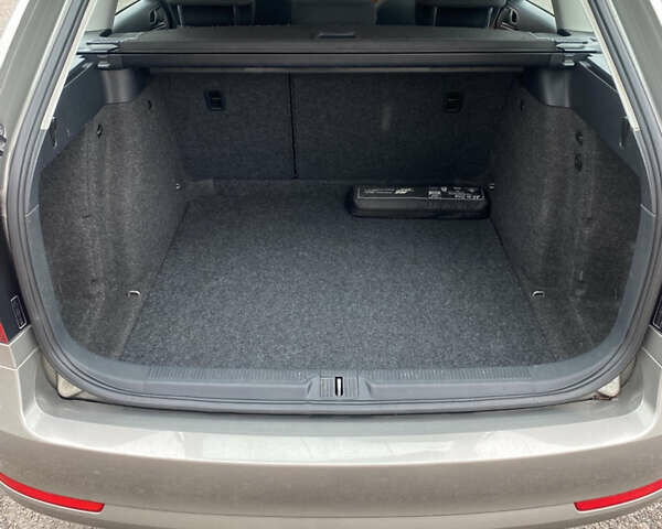 Сірий Шкода Октавія, об'ємом двигуна 1.6 л та пробігом 257 тис. км за 8500 $, фото 4 на Automoto.ua