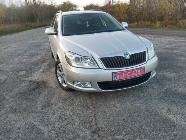 Серый Шкода Октавия, объемом двигателя 1.6 л и пробегом 219 тыс. км за 8200 $, фото 1 на Automoto.ua