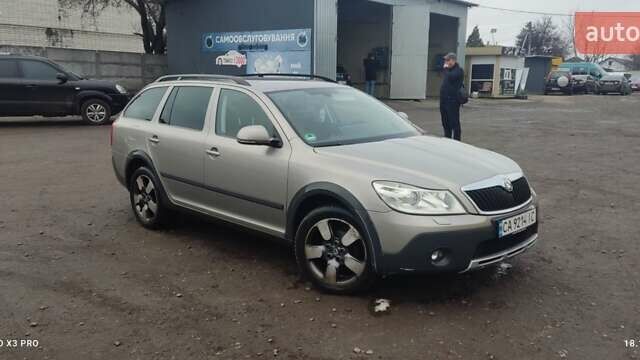 Серый Шкода Октавия, объемом двигателя 1.99 л и пробегом 250 тыс. км за 11000 $, фото 2 на Automoto.ua