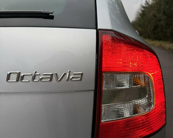 Серый Шкода Октавия, объемом двигателя 1.6 л и пробегом 206 тыс. км за 9450 $, фото 25 на Automoto.ua