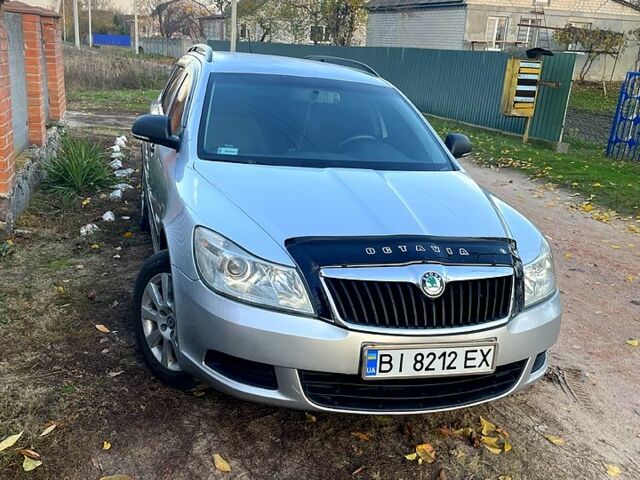 Серый Шкода Октавия, объемом двигателя 1.6 л и пробегом 203 тыс. км за 9500 $, фото 7 на Automoto.ua