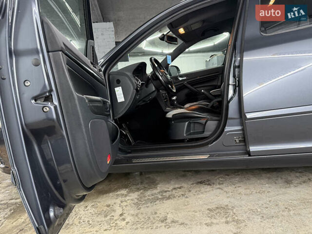 Сірий Шкода Октавія, об'ємом двигуна 2 л та пробігом 270 тис. км за 12000 $, фото 45 на Automoto.ua