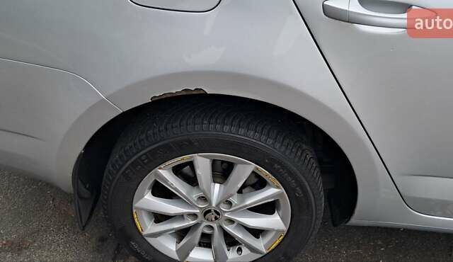 Серый Шкода Октавия, объемом двигателя 1.6 л и пробегом 407 тыс. км за 8800 $, фото 11 на Automoto.ua