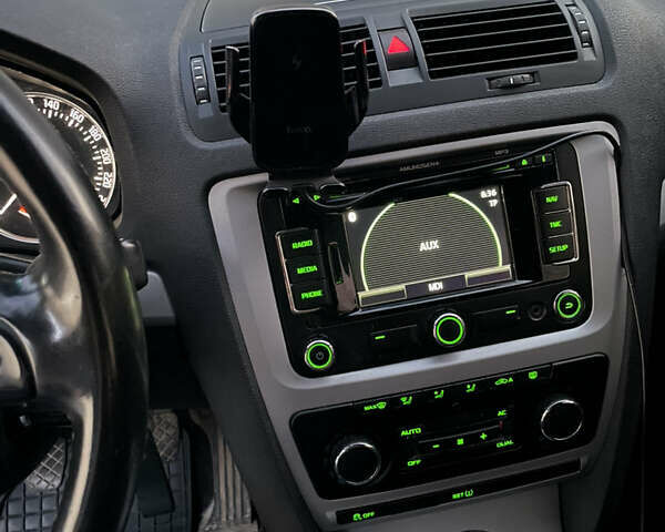 Сірий Шкода Октавія, об'ємом двигуна 1.97 л та пробігом 277 тис. км за 9300 $, фото 26 на Automoto.ua