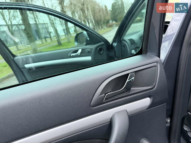 Сірий Шкода Октавія, об'ємом двигуна 1.4 л та пробігом 178 тис. км за 8300 $, фото 36 на Automoto.ua