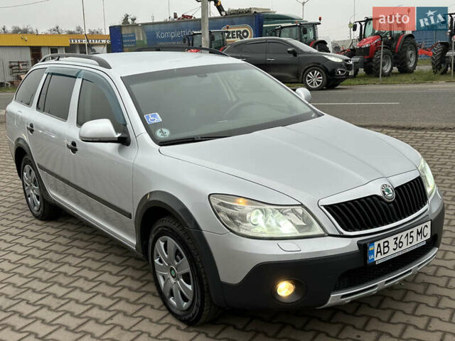 Серый Шкода Октавия, объемом двигателя 2 л и пробегом 218 тыс. км за 9999 $, фото 3 на Automoto.ua