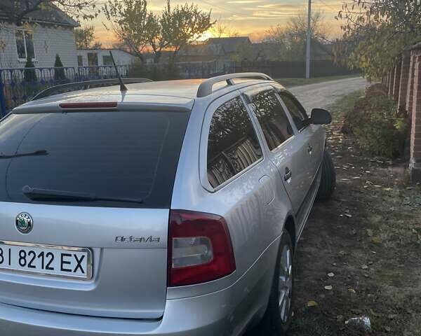 Серый Шкода Октавия, объемом двигателя 1.6 л и пробегом 203 тыс. км за 9500 $, фото 4 на Automoto.ua