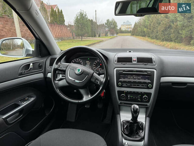 Серый Шкода Октавия, объемом двигателя 1.6 л и пробегом 206 тыс. км за 9450 $, фото 35 на Automoto.ua
