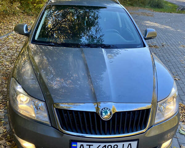 Серый Шкода Октавия, объемом двигателя 1.6 л и пробегом 293 тыс. км за 8600 $, фото 13 на Automoto.ua