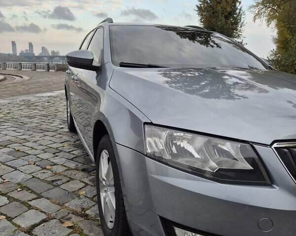 Шкода Октавія 2013 у Києві на Automoto.ua Сірий Шкода Октавія, об'ємом двигуна 1.8 л та пробігом 223 тис. км за 13800 $, фото 20 на Automoto.ua