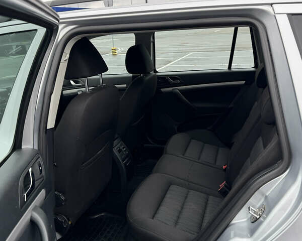 Сірий Шкода Октавія, об'ємом двигуна 1.8 л та пробігом 340 тис. км за 6900 $, фото 16 на Automoto.ua