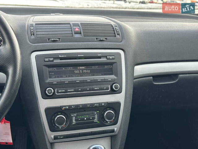 Серый Шкода Октавия, объемом двигателя 1.4 л и пробегом 233 тыс. км за 7250 $, фото 13 на Automoto.ua