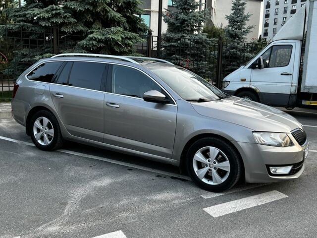 Сірий Шкода Октавія, об'ємом двигуна 2 л та пробігом 317 тис. км за 9300 $, фото 1 на Automoto.ua