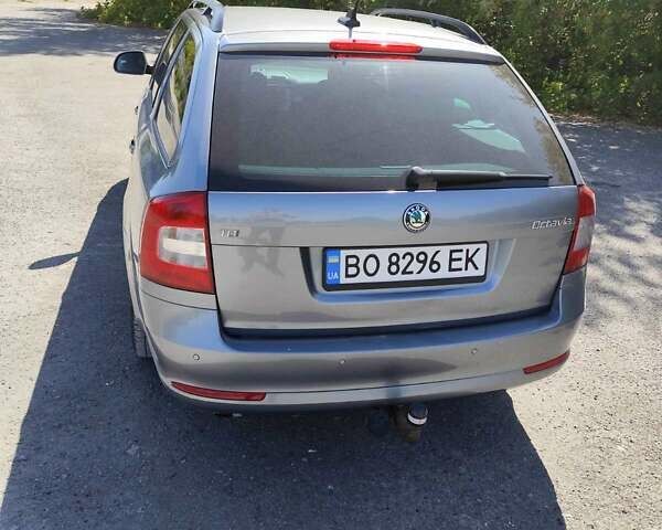 Серый Шкода Октавия, объемом двигателя 1.6 л и пробегом 220 тыс. км за 9500 $, фото 7 на Automoto.ua