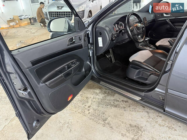 Сірий Шкода Октавія, об'ємом двигуна 2 л та пробігом 270 тис. км за 12000 $, фото 41 на Automoto.ua