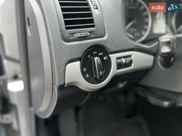 Серый Шкода Октавия, объемом двигателя 1.99 л и пробегом 215 тыс. км за 10395 $, фото 9 на Automoto.ua