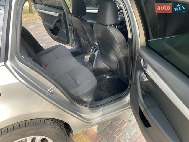 Серый Шкода Октавия, объемом двигателя 1.97 л и пробегом 236 тыс. км за 12100 $, фото 8 на Automoto.ua