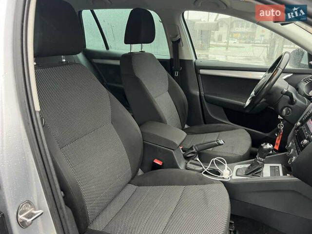 Серый Шкода Октавия, объемом двигателя 1.8 л и пробегом 212 тыс. км за 8900 $, фото 32 на Automoto.ua