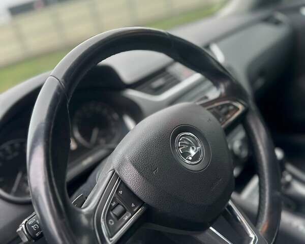 Серый Шкода Октавия, объемом двигателя 1.97 л и пробегом 237 тыс. км за 11999 $, фото 4 на Automoto.ua