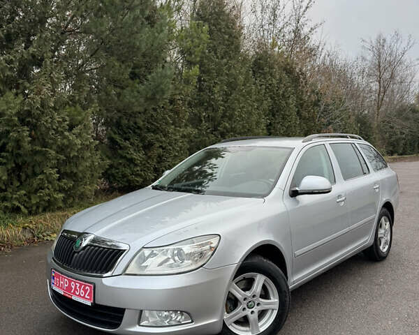 Серый Шкода Октавия, объемом двигателя 1.6 л и пробегом 206 тыс. км за 9450 $, фото 7 на Automoto.ua