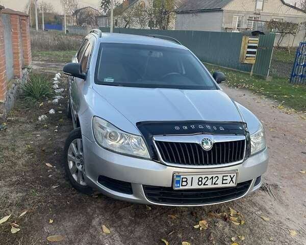 Серый Шкода Октавия, объемом двигателя 1.6 л и пробегом 203 тыс. км за 9500 $, фото 8 на Automoto.ua