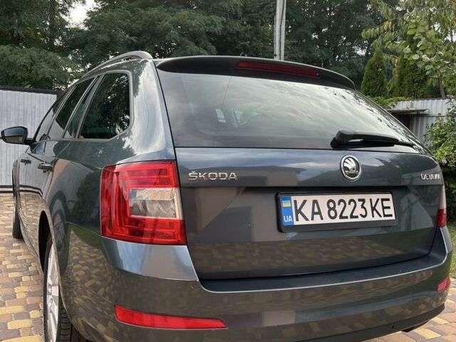 Сірий Шкода Октавія, об'ємом двигуна 1.6 л та пробігом 360 тис. км за 10700 $, фото 2 на Automoto.ua