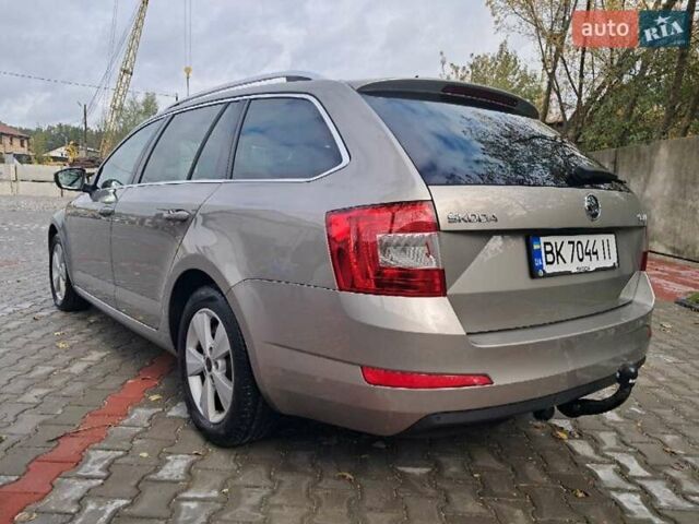 Шкода Октавія 2014 у Костополе на Automoto.ua Сірий Шкода Октавія, об'ємом двигуна 1.97 л та пробігом 364 тис. км за 11600 $, фото 9 на Automoto.ua