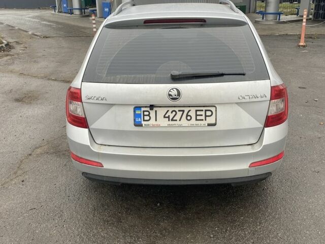 Серый Шкода Октавия, объемом двигателя 1.6 л и пробегом 270 тыс. км за 9000 $, фото 3 на Automoto.ua