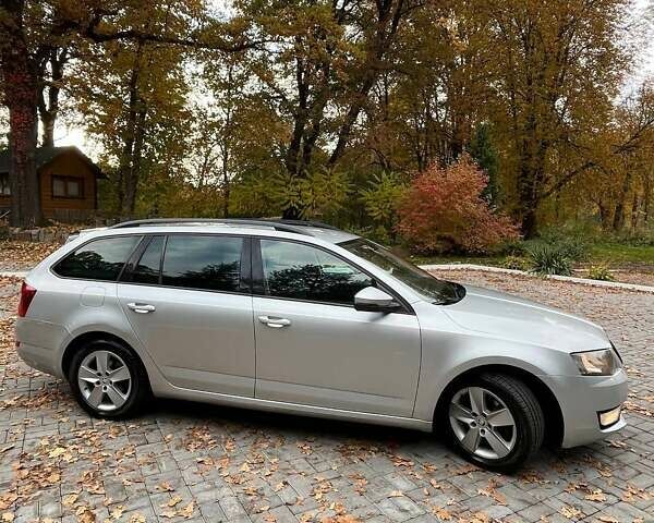 Серый Шкода Октавия, объемом двигателя 1.6 л и пробегом 278 тыс. км за 10300 $, фото 8 на Automoto.ua