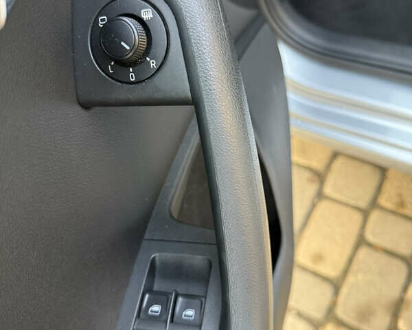 Сірий Шкода Октавія, об'ємом двигуна 1.6 л та пробігом 264 тис. км за 9600 $, фото 18 на Automoto.ua