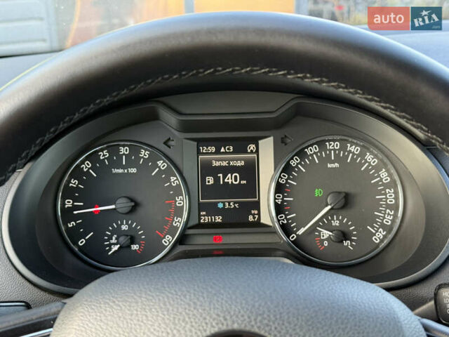 Сірий Шкода Октавія, об'ємом двигуна 1.6 л та пробігом 230 тис. км за 10999 $, фото 45 на Automoto.ua