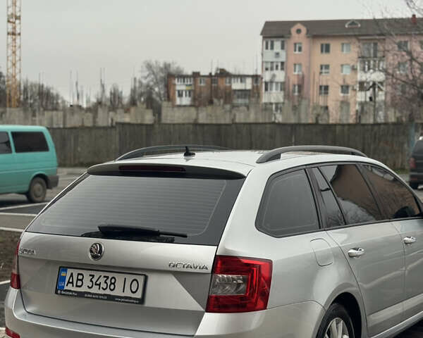 Сірий Шкода Октавія, об'ємом двигуна 1.6 л та пробігом 301 тис. км за 10700 $, фото 3 на Automoto.ua